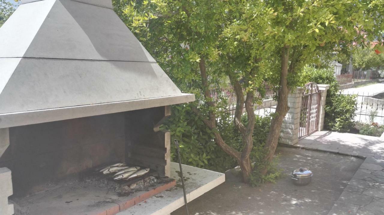 Apartmani Ljubica Kaštela Extérieur photo