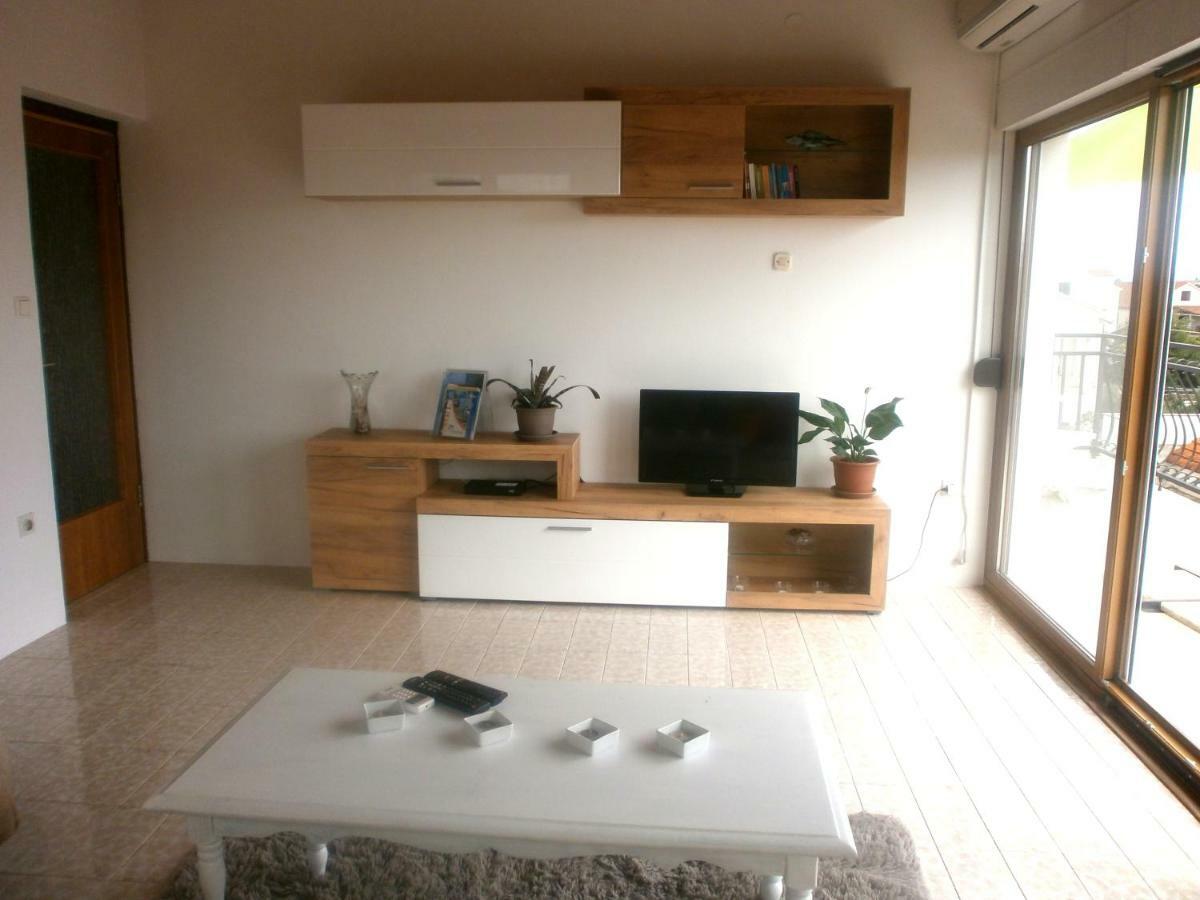 Apartmani Ljubica Kaštela Extérieur photo